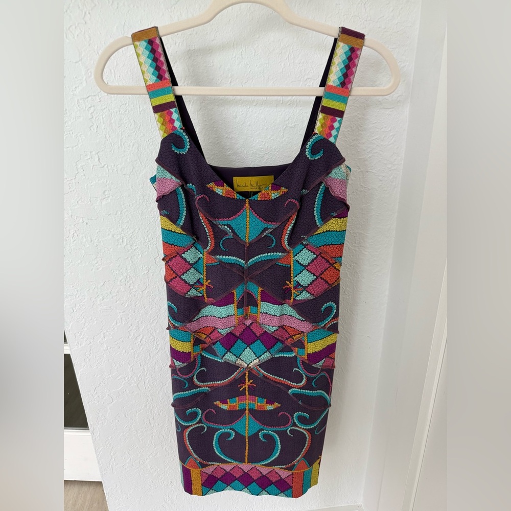 Nicole Miller Silk Blend Form Fitting Dress